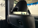 コンビニフックを装備!買い物袋などを掛けておくことができ、走行中に荷物が転がったり中身がこぼれたりするのを防ぐのに便利。ちょっとしたお買い物で活躍する嬉しい装備です。