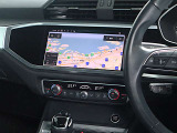 内装はシンプルに使い勝手を考え作られています。お車を運転する感覚をダイレクトに体感して頂けます。室内も広くロングドライブにも快適にお過ごしいただけます。