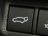 【パワーバックドア】スマートキーや運転席のボタンを押すだけでリアゲートが自動で開閉します!荷物を持っている時や、高い位置にあるバックドアを閉める際に便利な機能です♪