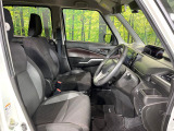 運転席シート廻りは使用感も少なく、良好な状態となっています。丁寧に使われていたことがよくわかりますね。