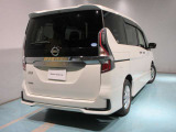 セレナ 2.0 ハイウェイスターV 4WD 