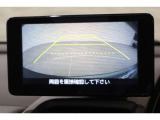 バックカメラが装備されており、後方の安全確認はもちろんのこと狭い場所での駐車や雨の日・夜間など視界の悪いコンディションでのストレスの軽減にもなります!
