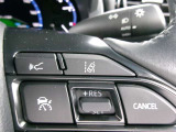 レ-ントレーシングアシストは、車線の逸脱を検知して音で教えてくれます。ドライブのサポートになりますね。(補助装置です)