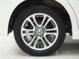 ◆純正アルミホイール装着車◆これで足元まわりも、おしゃれにきまります!