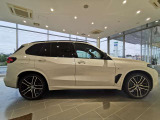 当社の新車販売下取車を多く扱っております。しっかりと整備され、大切に乗られた認定中古車を是非ご覧ください。営業スタッフ4名事務1名で毎日元気に営業しております。お気軽にご来店いただけたら幸いです。
