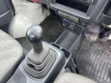 当店ではヘッドライトの磨きの施工しています。中古車に多いヘッドライトのクスミもありません。お乗りのお車でも施工出来ますのでご相談下さいませ。