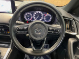 【純正革巻きステアリング】上質な革を使用することで、手にしっかり馴染みとても運転しやすいハンドルです♪
