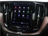 Google搭載のボルボなら、車内にいながら多彩なデジタルライフをお楽しみいただけます。Google Playから必要なアプリをダウンロードして、有意義な移動時間を楽しみましょう。