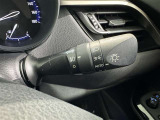 【オートライト】車外の明るさに応じて自動的にライトの点灯・消灯をしてくれます