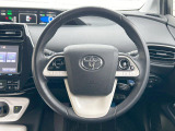 【純正革巻きステアリング】上質な革を使用することで、手にしっかり馴染みとても運転しやすいハンドルです♪