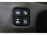 ハンドルにPマークは超音波センサーとカメラで駐車スペースを検知し、駐車時のステアリング操作をアシストしてくれるIPA。縦列駐車などでの狭いスペースでもステアリング操作をアシストしてくれる便利な機能です