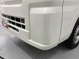 フロントバンパーにキズあります。