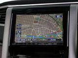 ★展示前点検実施★特殊な機材も用いて、前車点検を実施しております!