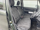 運転席シート廻りは使用感も少なく、良好な状態となっています。丁寧に使われていたことがよくわかりますね。