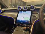 バックカメラにより駐車時の後方確認も楽にできます。