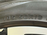 タイヤサイズは【195/50R19】