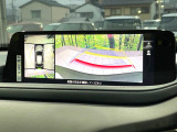 【360&deg;ビューモニター】専用のカメラにより、上から見下ろしたような視点で360度クルマの周囲を確認することができます☆死角部分も確認しやすく、狭い場所での切り返しや駐車もスムーズに行えます。