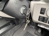 当店のお車をご覧いただきましてありがとうございます。お車についてのご質問やお見積りのご依頼、ご購入にあたってのご相談などは無料電話(0078-6002-312860)にお気軽にお問い合わせ下さい!