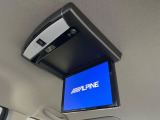 【フリップダウンモニター】家族や友人とお出かけする機会が多い方に大人気のフリップダウンモニター!大画面モニターで車内はエンタメ空間!退屈しがちな長距離ドライブも楽しい時間に変わります!
