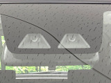 【スマートアシスト】走行中に前方の車両等を認識し、衝突しそうな時は警報とブレーキで衝突回避と被害軽減をアシスト。より安全にドライブをお楽しみいただけます。