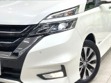 【LEDヘッドライト】悪天候や夜間走行時も良好な視界を確保し安心して運転できる高輝度LEDヘッドライトを装備!点灯速度が早く、消費電力も抑えられています。
