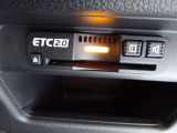 【ETC】ETCが付いてます!!!高速の乗り降りがスムーズになります。旅行の際にも、お得に便利ですよね。お車をお乗換えの今!ETC付でお得な一台です。