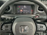 ステアリングスイッチです!!運転中のオーディオの音量やソースの変更も手元で出来ますよ!!