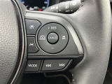 レーダークルーズコントロール(全車速追従機能付)付きです。車速に応じて追従支援してくれるので、ロングドライブも快適です。詳細は販売店スタッフまでおたずねください。