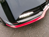 NISMO専用LEDフォグランプ。鮮やかな白光色で明るく照らします。