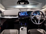 ☆センターパネルを運転席側に僅かに傾けたBMW独特のインパネ☆【駆け抜ける歓び】はここからもスタートしております☆