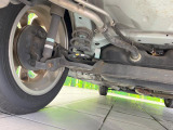 お車を安心してお乗りいただく為には、足回りの定期点検が欠かせません。サービスサポート(有償保証)では無料点検もご提供しており、安心のカーライフをお過ごしいただけるサポート体制が整っています。