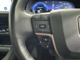 ステアリングスイッチ装備!運転しながら手元でオーディオの操作などができます。