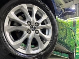 弊社では、全車『修復歴なし』のお車のみ取り扱っております。専任バイヤーによる厳選した仕入れの後、入庫後の車両チェックを行い、ネクステージが認定した高品質な中古車をご提供しております。