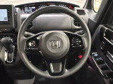 Honda SENSING装着車です。衝突を予測してブレーキをかけたり、前のクルマにちょうどいい距離で走行できる多彩な安心・快適機能を搭載した支援システムがドライバーをサポート。