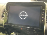 【大画面ナビ】人気の大型9インチナビを装備。存在感のある大画面はインパクト大!ナビ利用時のマップ表示は見やすく、テレビやDVDは臨場感がアップ!いつものドライブがグッと楽しくなります♪