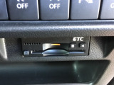 ETC車載器付。ETCが使用可能な道路通行料はキャッシュレスでスマートに走行できます。再セットアップして納車致します。