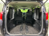 【パワーバックドア】スマートキーや運転席のボタンを押すだけでリアゲートが自動で開閉します!荷物を持っている時や、高い位置にあるバックドアを閉める際に便利な機能です♪