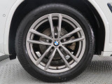 BMWならではの卓越した走りを支えるホイールと足回りです!