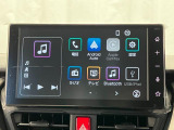 【9インチスマホ連携ディスプレイオーディオ】 対応しているスマホアプリを大画面で使えます!フルセグテレビやラジオの視聴、Bluetooth接続による音楽鑑賞、ハンズフリー通話なども利用可能です。