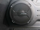 アルパイン製スピーカー搭載。上質な運転をご体感いただけます。