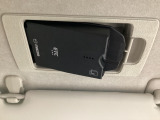 マツダ純正スマートインETC装備!サンバイザーの裏に車載器をスッキリ収納!ワンプッシュでETCカードの出し入れも簡単にできます。