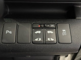 【両側パワースライドドア】両側が電動スライドドアになっております。狭い駐車場でのお子様の乗り降りの時などに安心です!