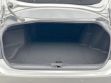 普段のお買い物や通勤、送迎等に十分な荷室スペースを確保しております。