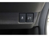 【横滑り防止装置】ドライバーの安全運転をアシストしてくれる装備が充実しています☆ドライバーの不安を安心へと変えてくれますね。