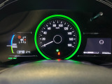 ホンダセンシング装着車となっております。衝突軽減ブレーキ、誤発進抑制機能、歩行者事故低減ステアリング、路外逸脱抑制機能、アダプティブクルーズコントロール、車線維持支援システム他、安全運転を幅広く支援。