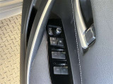 運転席パワーウィンドウスイッチです。