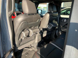 ゆったりとお車のご商談が出来るように商談ブース完備!キッズコーナーもあります。