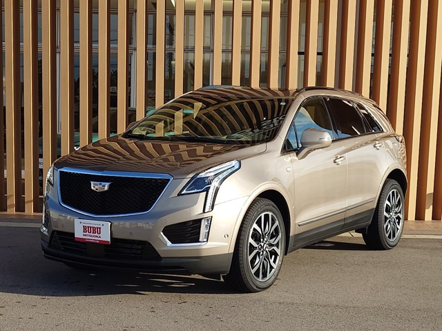 XT5 ラテ エディション 4WD 