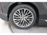235/50RR21タイヤを装備しています※各ホイールのキズ等をご確認くださいませ。
