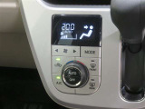 オートエアコン機能で、車内を自動的に、設定した温度に保ってくれます。
